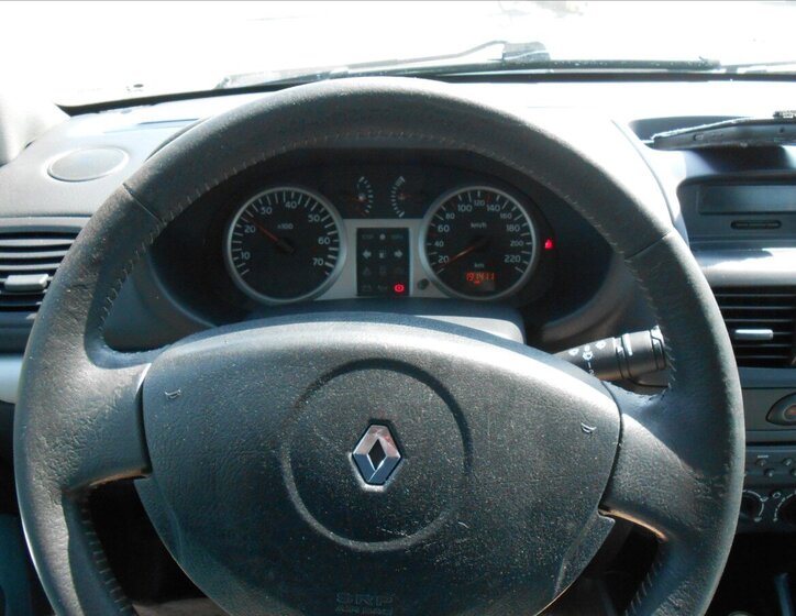 Renault Clio Hatchback 1,1 l 55 kw