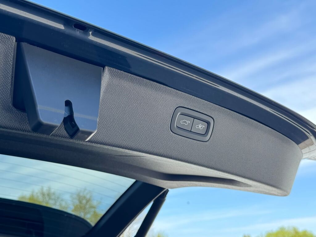 Volvo XC90 SUV / Terénní 2,0 l 184 kw