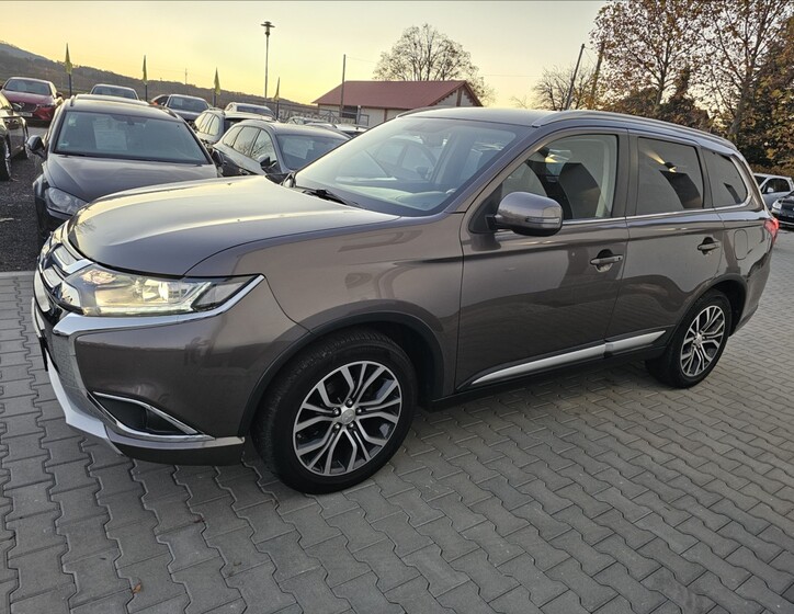 Mitsubishi Outlander 12