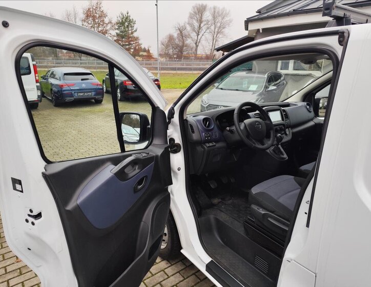 Opel Vivaro VAN-Minibus 1,6 l 89 kw