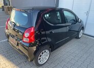 Suzuki Alto Hatchback 996,0 50 kw