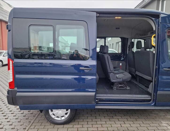 Ford Transit 18