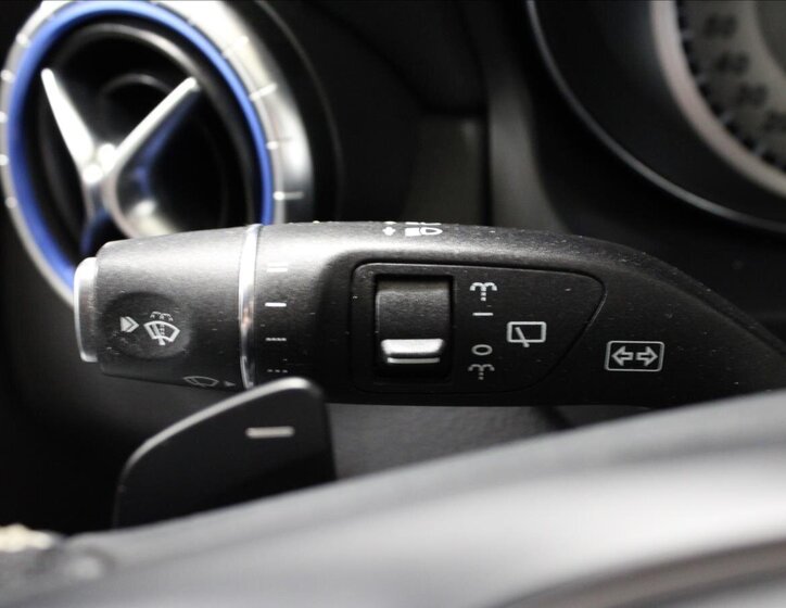 Mercedes-Benz CLA Kombi 2,1 l 100 kw