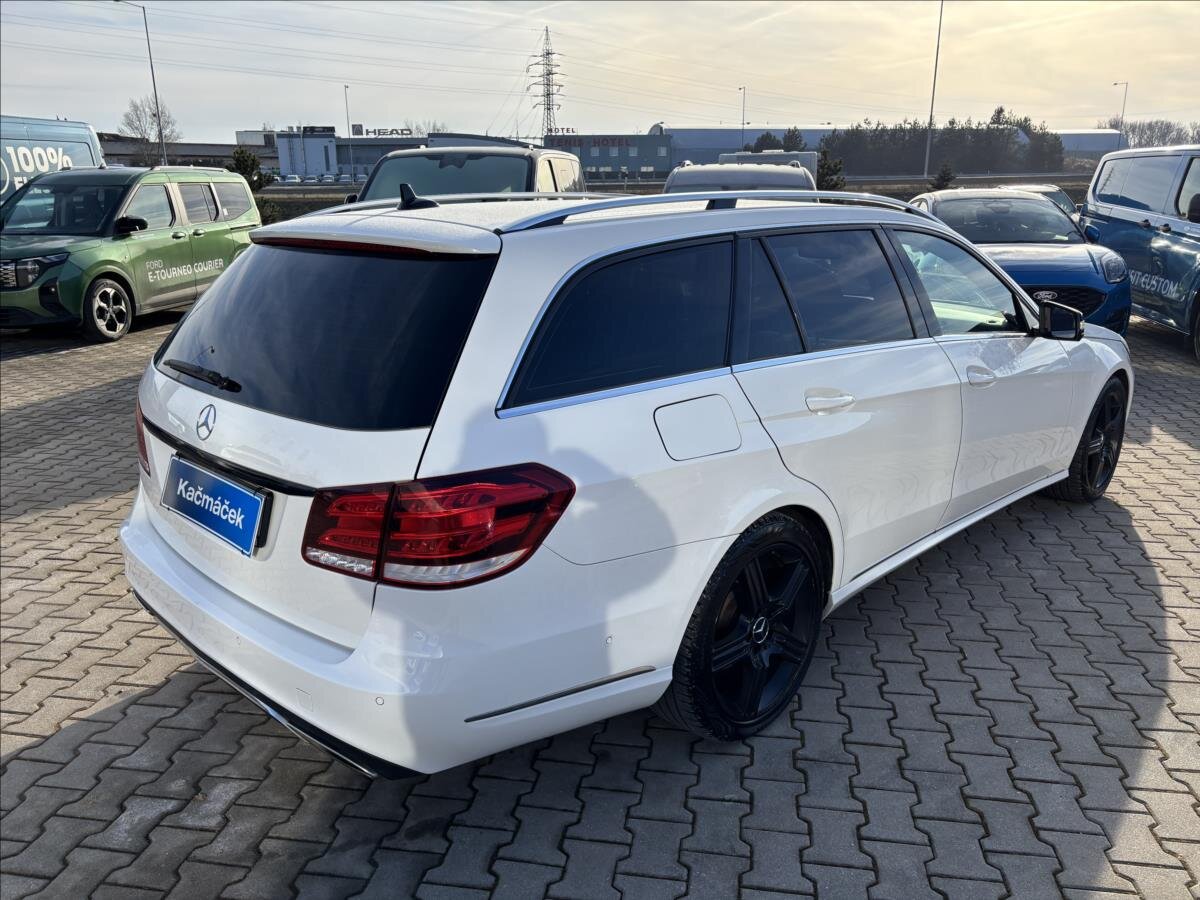 Mercedes-Benz Třídy E Kombi 2,1 l 125 kw