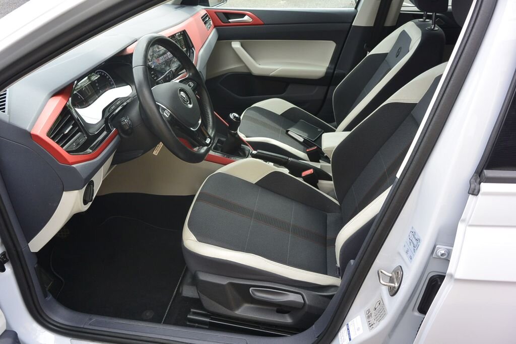 Volkswagen Polo Hatchback 999,0 70 kw