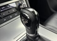 Volkswagen Touareg SUV 3,0 l 193 kw