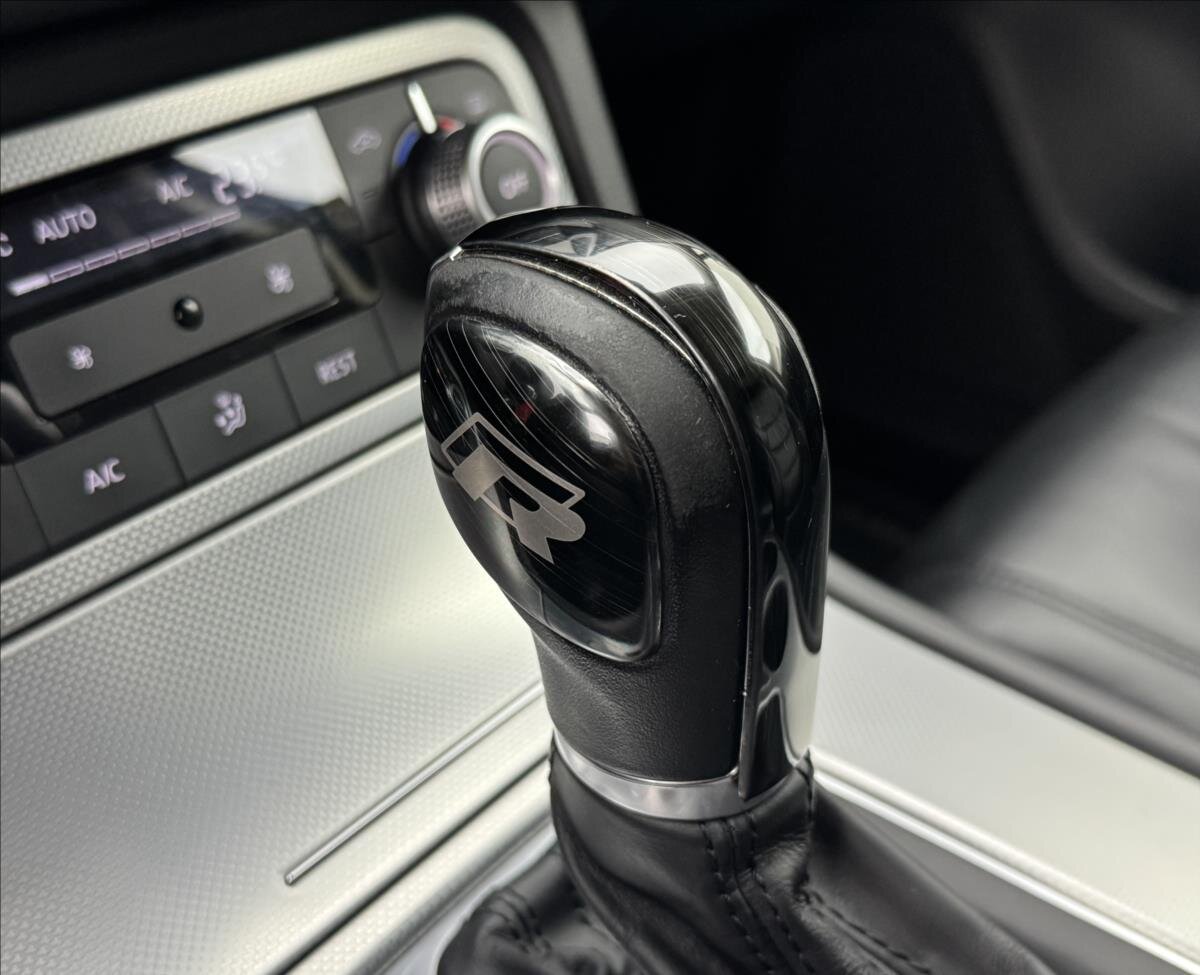 Volkswagen Touareg SUV 3,0 l 193 kw