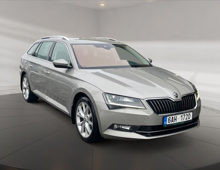 Škoda Superb Kombi 1,8 l 132 kw
