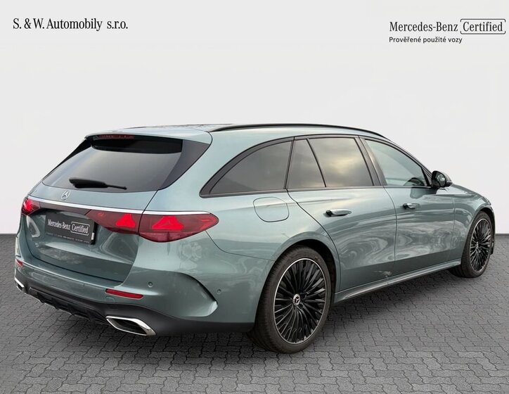 Mercedes-Benz Třídy E Kombi 2,0 l 145 kw