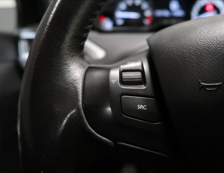 Peugeot 2008 SUV / Terénní 1,2 l 81 kw