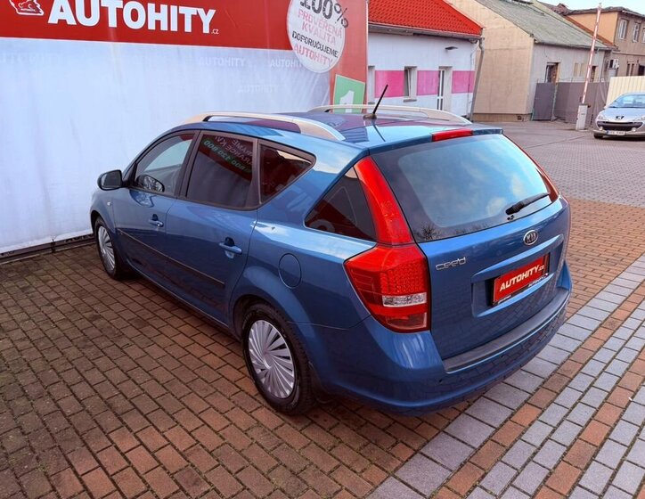 KIA Ceed 8