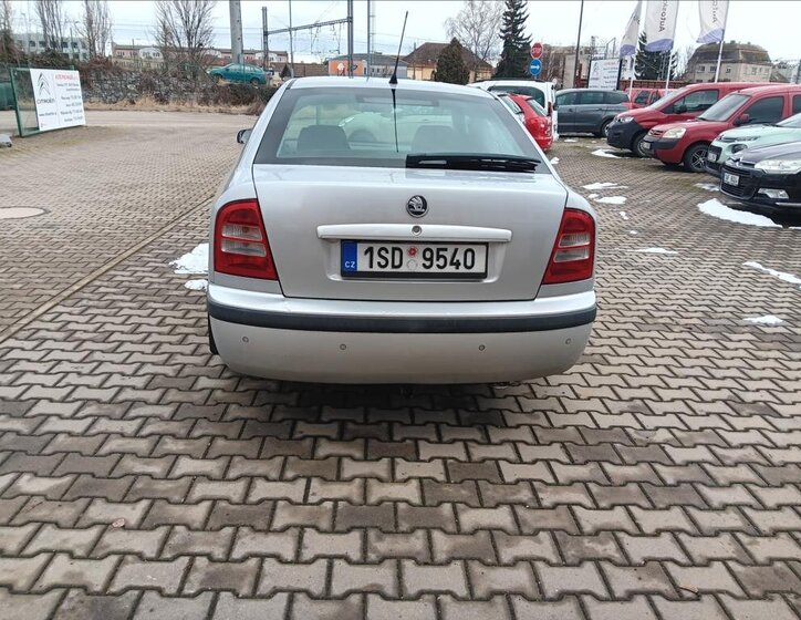 Škoda Octavia Liftback 1,8 l 110 kw