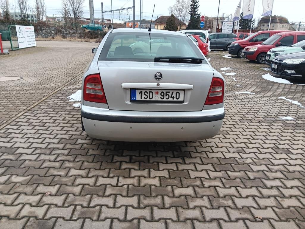 Škoda Octavia Liftback 1,8 l 110 kw