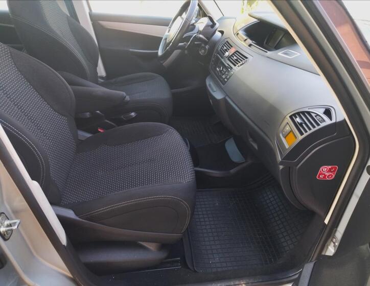 Citroën C4 Picasso 16