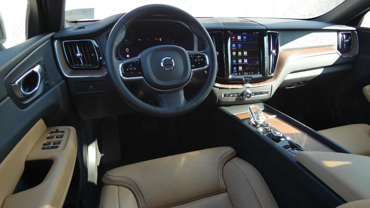 Volvo XC60 SUV / Terénní 2,0 l 145 kw