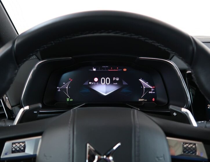 DS Automobiles DS7 Crossback 24