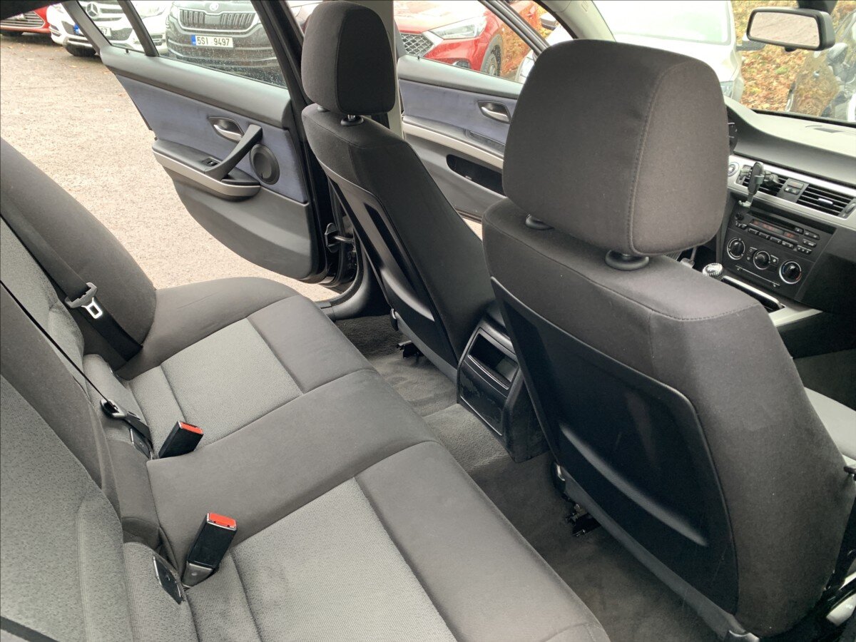 BMW Řada 3 Sedan 2,0 l 90 kw