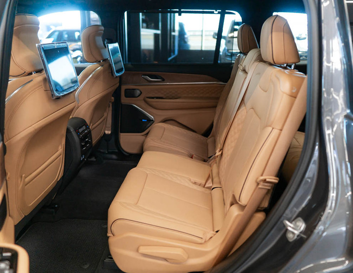 Jeep Grand Cherokee 46