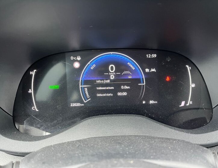 Toyota Yaris Cross 20