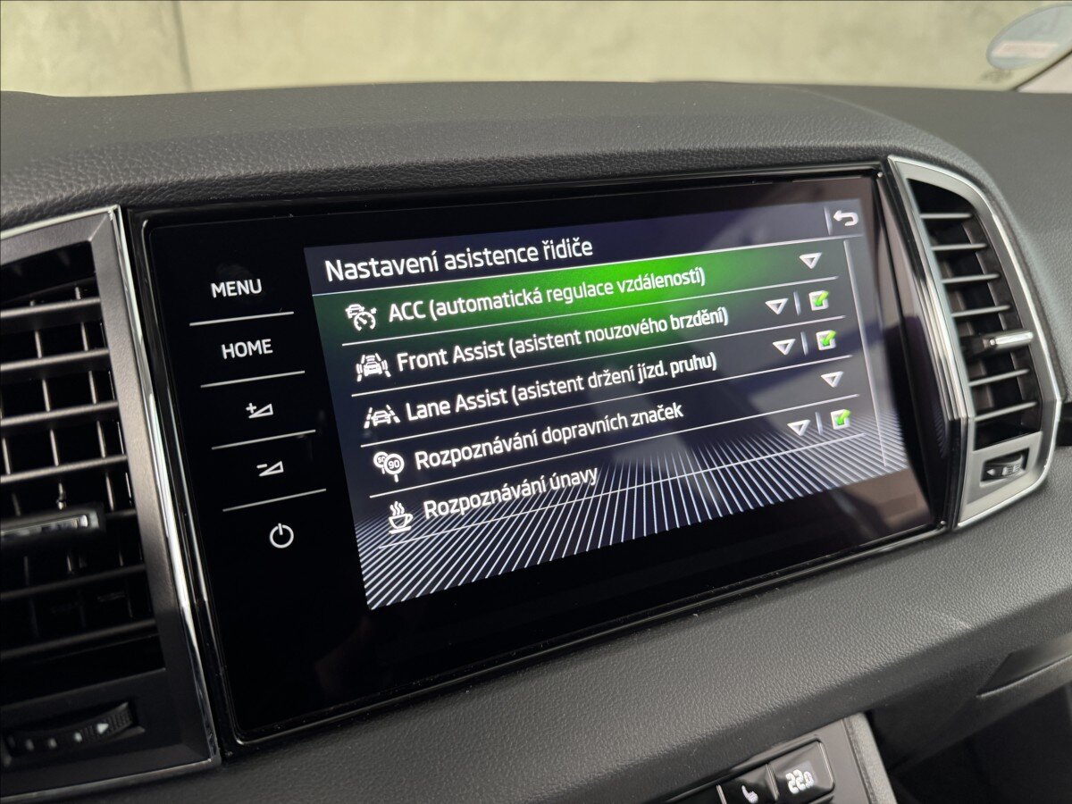 Škoda Karoq SUV / Terénní 2,0 l 110 kw