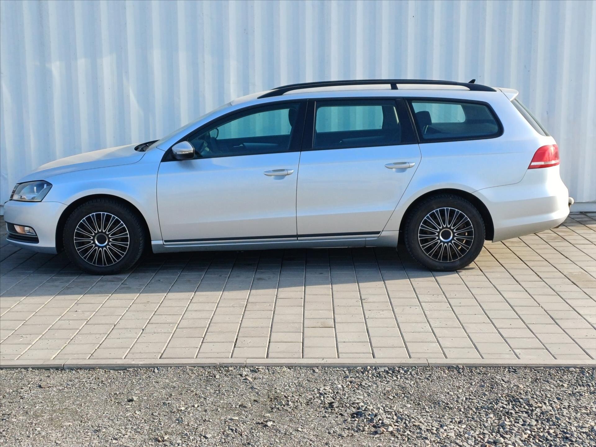 Volkswagen Passat Kombi 1,6 l 77 kw