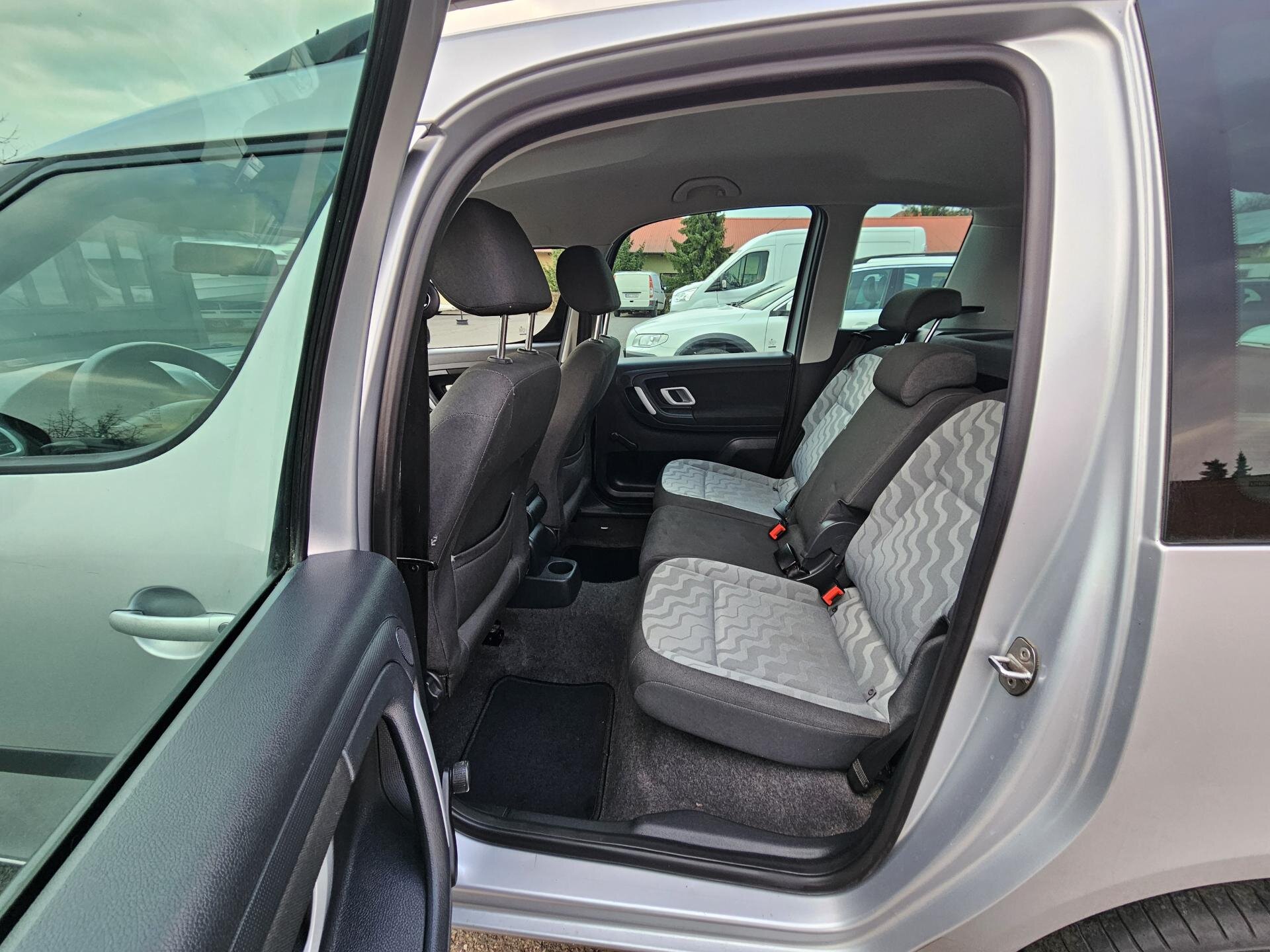 Škoda Roomster Ostatní 1,6 l 77 kw