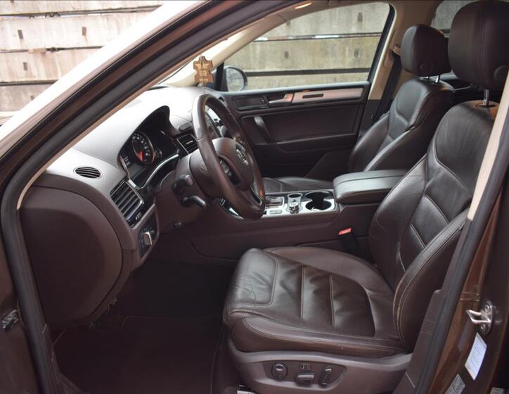 Volkswagen Touareg 14