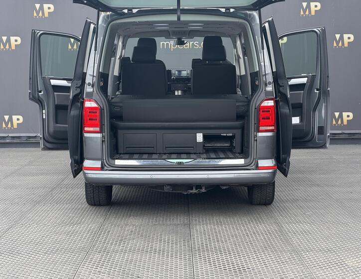 Volkswagen Multivan 11