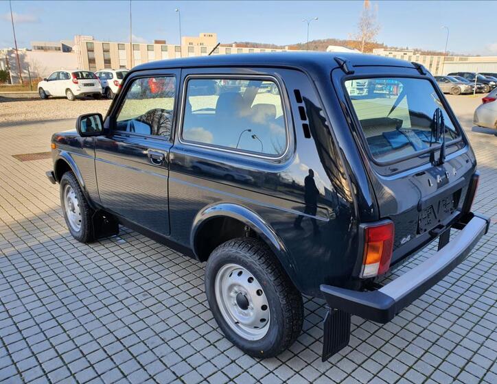 Lada Niva 3