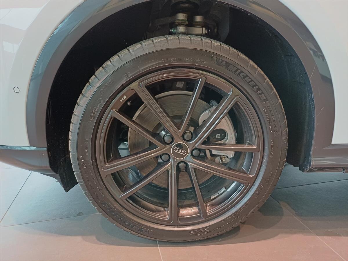 Audi Q5 SUV / Terénní 2,0 l 150 kw