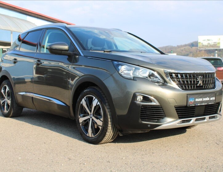 Peugeot 3008 SUV / Terénní 1,2 l 96 kw