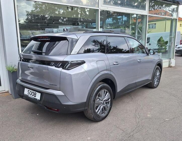 Peugeot 5008 8