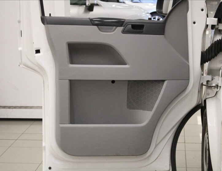 Volkswagen Transporter Skříň 2,0 l 62 kw