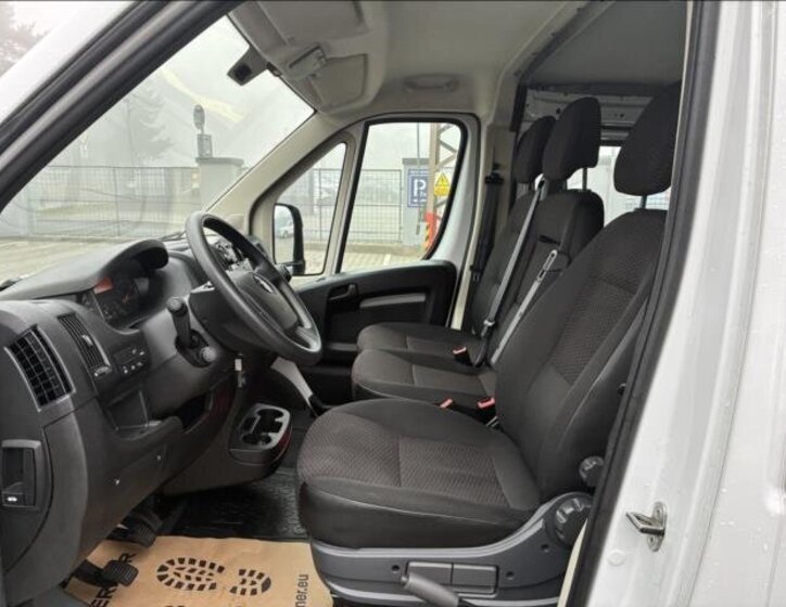 Opel Movano Skříň 2,2 l 103 kw