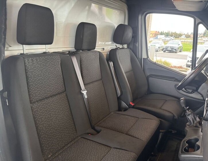 Mercedes-Benz Sprinter 17