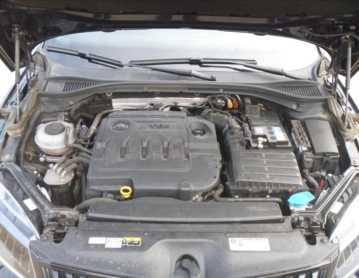 Škoda Superb Liftback 2,0 l 140 kw