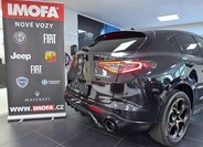 Alfa Romeo Stelvio SUV / Terénní 2,0 l 206 kw