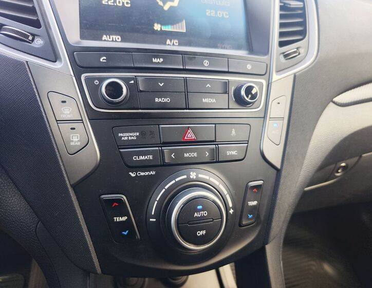 Hyundai Santa Fe 22