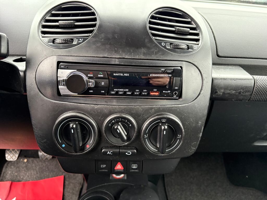 Volkswagen New Beetle Hatchback 1,4 l 55 kw