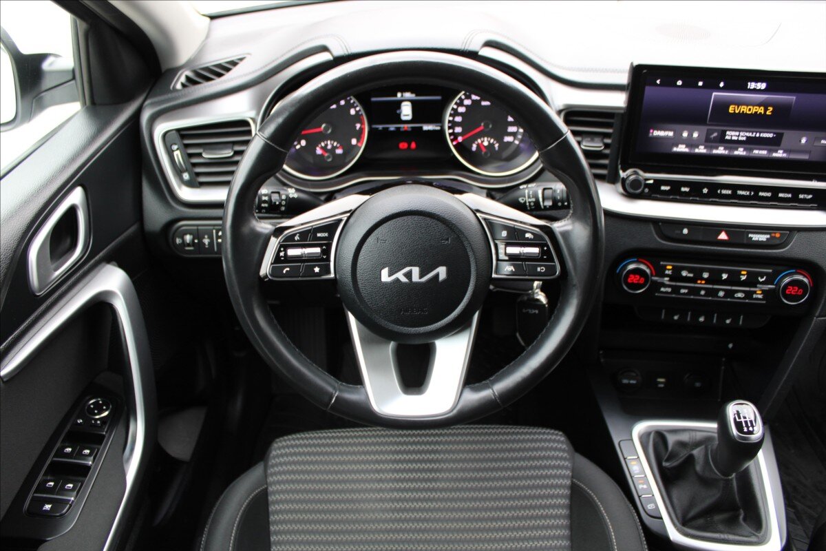 KIA Ceed Hatchback 1,5 l 117 kw