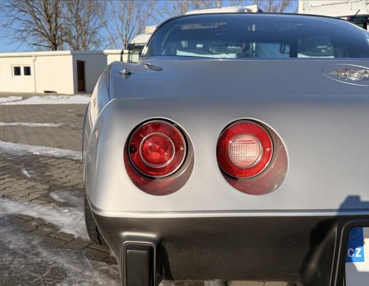 Chevrolet Corvette Kupé 5,7 l 123 kw