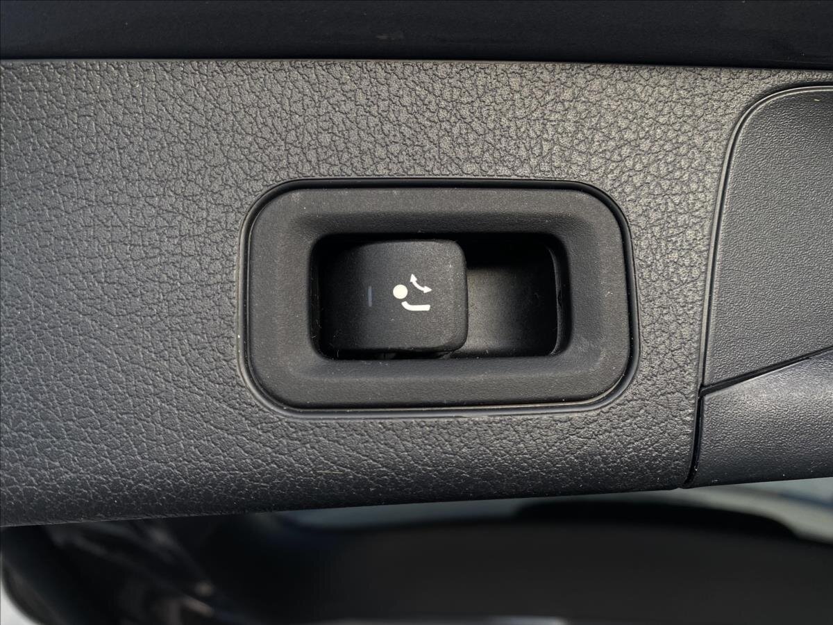 Mercedes-Benz GLB SUV / Terénní 2,0 l 110 kw