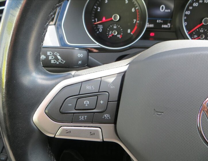 Volkswagen Passat Liftback 1,5 l 110 kw