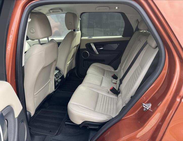 Land Rover Discovery Sport 12