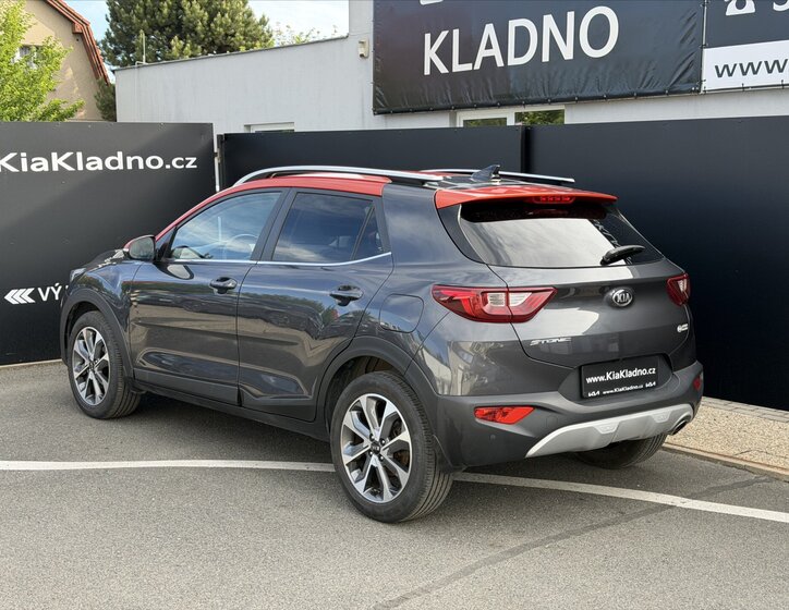 KIA Stonic SUV / Terénní 1,4 l 73 kw