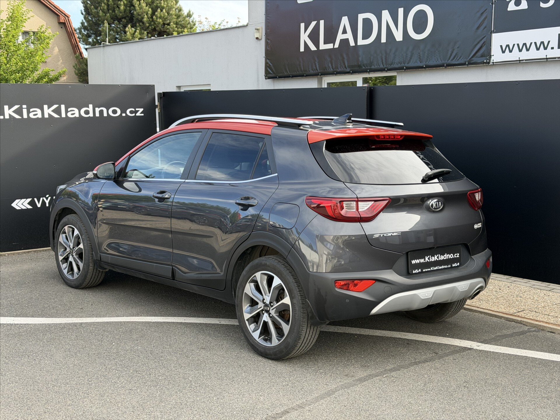 KIA Stonic SUV / Terénní 1,4 l 73 kw