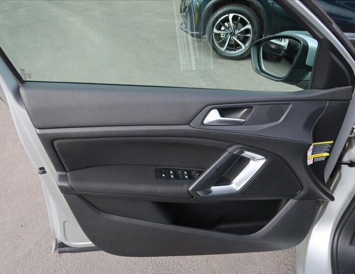 Peugeot 308 Kombi 2,0 l 110 kw