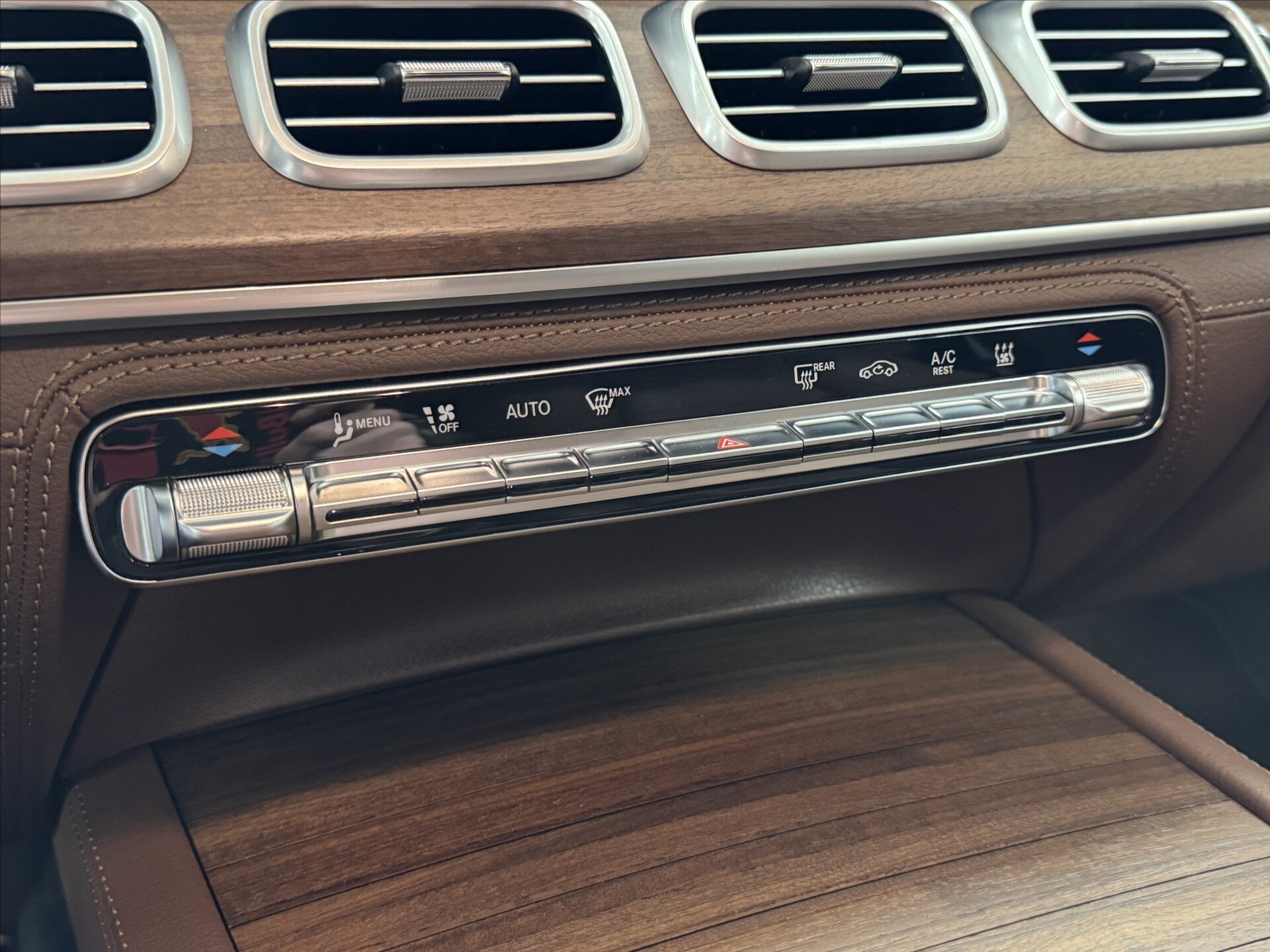 Mercedes-Benz GLS SUV / Terénní 3,0 l 270 kw