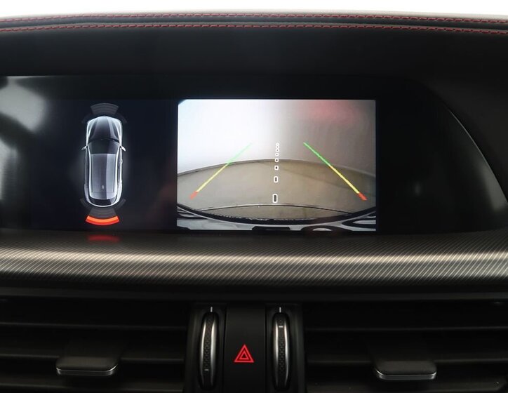 Alfa Romeo Stelvio SUV / Terénní 2,0 l 206 kw