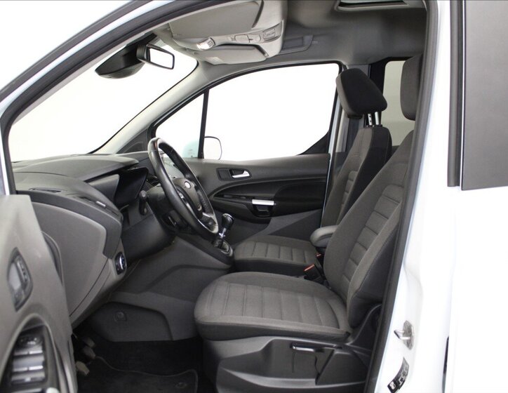Ford Tourneo Connect 6